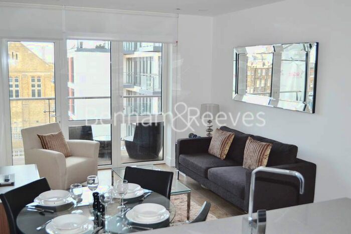 2 Bedroom Flat To Rent In Longfield Avenue, Ealing, W5