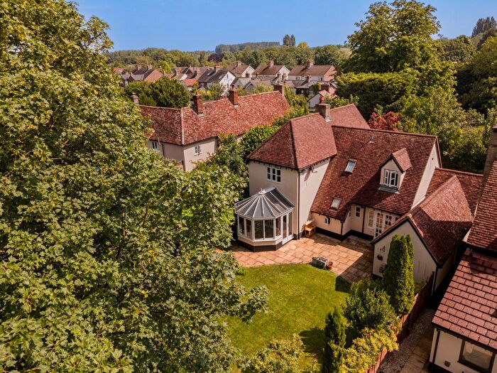 4 Bedroom Detached House For Sale In Bankes Mead, Duxford, CB22