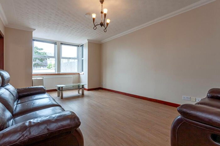 2 Bedroom Flat For Sale In Riverside Terrace, Ruthrieston, Aberdeen, AB10