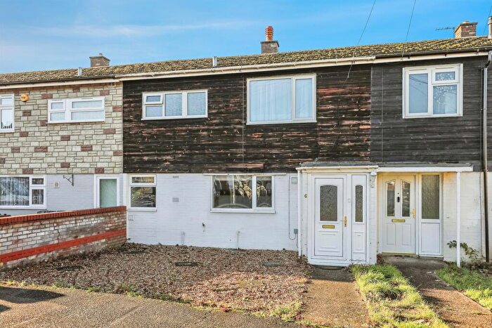3 Bedroom Terraced House For Sale In Charles Street, St. Neots, PE19