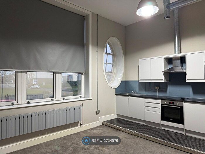 2 Bedroom Flat To Rent In Welch House, Hyde Park, Doncaster, DN4