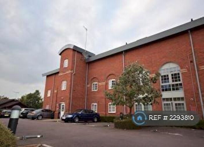 2 Bedroom Flat To Rent In Caxton Court, Burton-On-Trent, DE14
