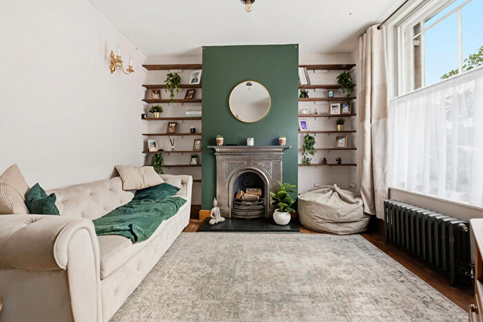 3 Bedroom Terraced House For Sale In Havelock Street, Canterbury, CT1
