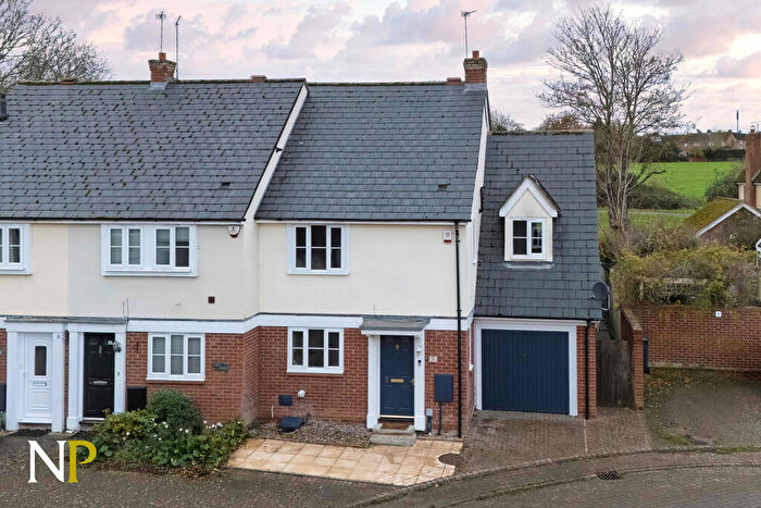 3 Bedroom End Of Terrace House For Sale In Williams Drive, Braintree, CM7