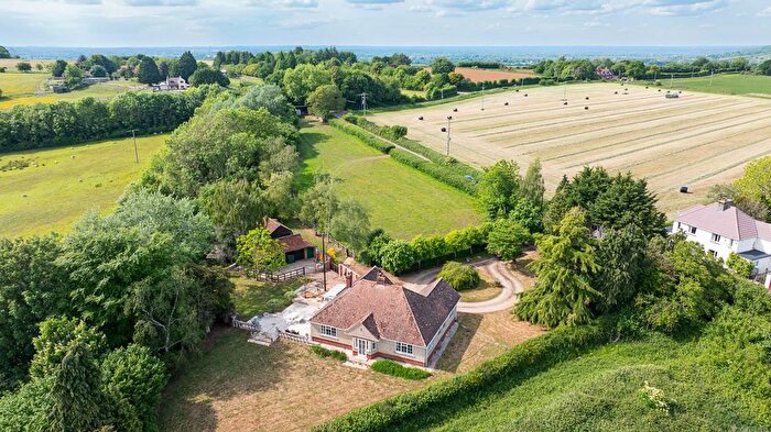 3 Bedroom Detached Bungalow For Sale In Turf House Lane, Bremhill, Calne, SN11