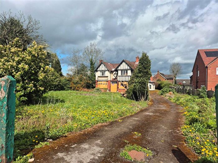 4 Bedroom Detached House For Sale In Alfreton Road, Sutton-in-Ashfield, Nottinghamshire, NG17
