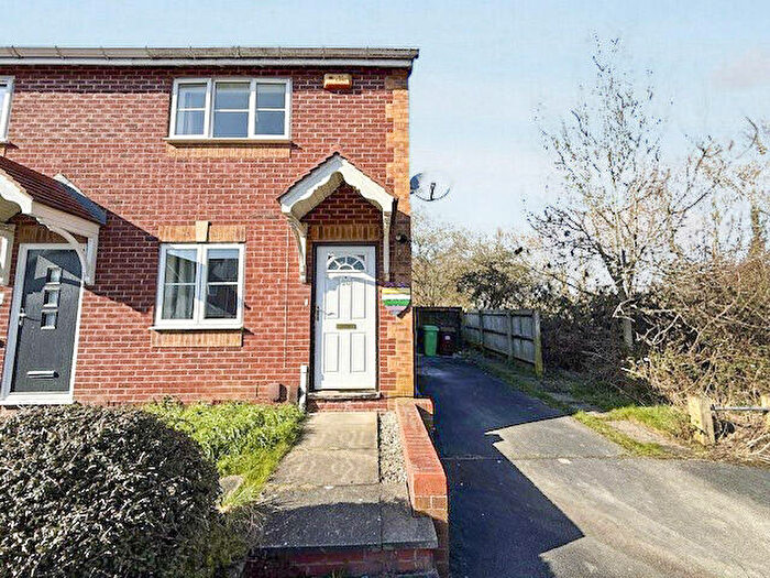 2 Bedroom Terraced House To Rent In Bullfinch Road, Basford, Nottingham, NG6