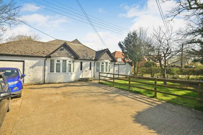 5 Bedroom Detached House For Sale In Ashford Road, Hamstreet, Ashford, Kent, TN26