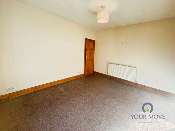 2 Bedroom Bungalow To Rent In Pleckgate Road, Blackburn, Lancashire, BB1