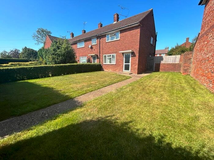 2 Bedroom Property To Rent In Powder Mill Lane, Tunbridge Wells, Kent, TN4