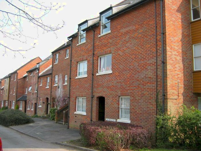 Studio To Rent In The Broadway, Old Hatfield, AL9