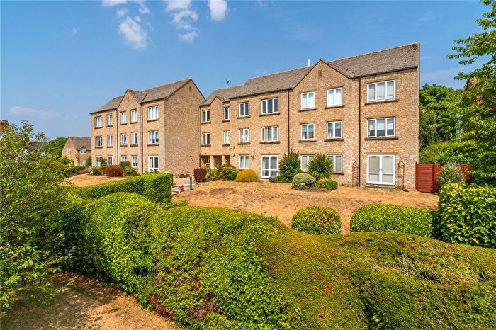 1 Bedroom Flat For Sale In Bredon Court, Station Road, Broadway, Worcestershire, WR12