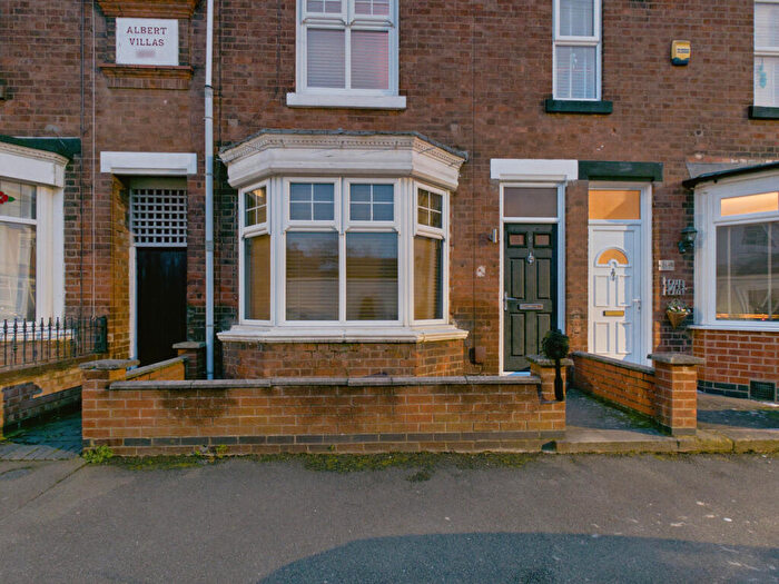 4 Bedroom Semi-Detached House To Rent In Marstown Avenue, Wigston, LE18