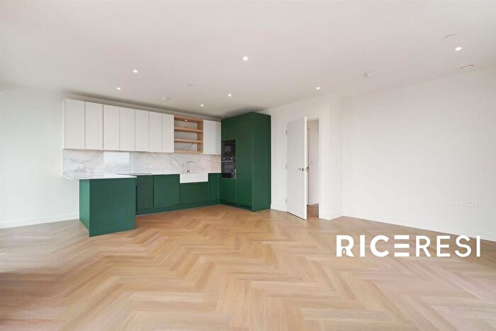 3 Bedroom Property To Rent In Henshaw Parade, The Hyde, London, NW9