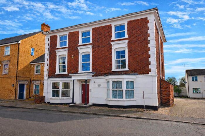 1 Bedroom Apartment For Sale In Castle House, Linslade, LU7