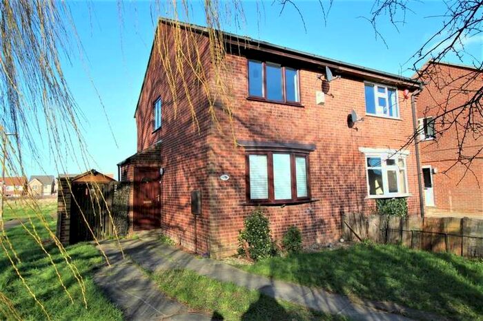 2 Bedroom Semi-Detached House To Rent In Ancholme Avenue, Immingham, DN40