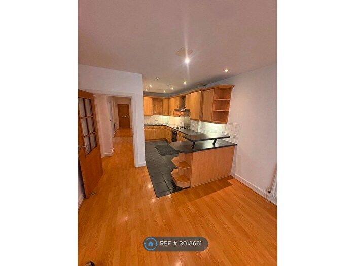 2 Bedroom Flat To Rent In Gunwharf Quays, Portsmouth, PO1