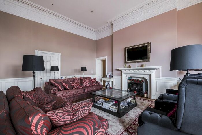 2 Bedroom Flat To Rent In Euston Road, London, NW1