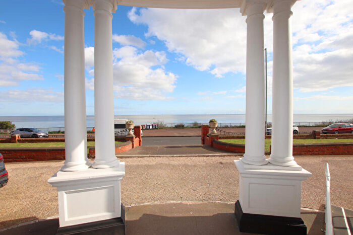 2 Bedroom Flat For Sale In The Grand, Marine Parade East, CO15