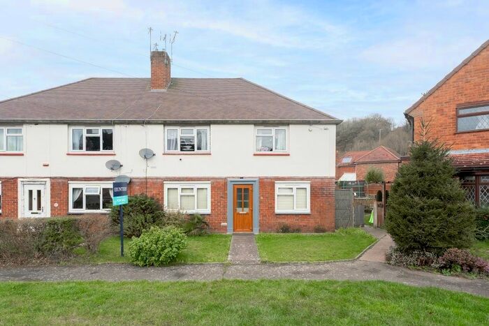 1 Bedroom Flat For Sale In Meadow Lane, Wombourne, Wolverhampton, WV5