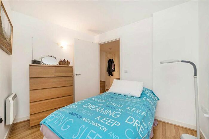 2 Bedroom Flat For Sale In Deals Gateway, Greenwich, SE13