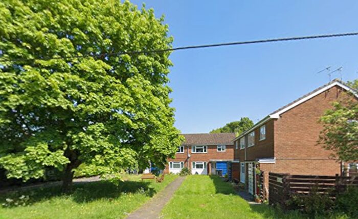 1 Bedroom Maisonette For Sale In School Croft, Beausale, Warwick, CV35