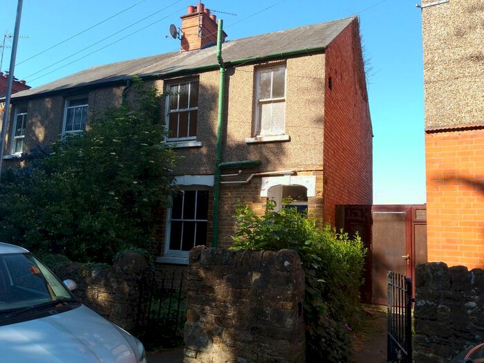 2 Bedroom Semi-Detached House To Rent In Vicarage Lane, Kingsthorpe, Northampton, NN2