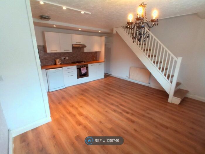 1 Bedroom Terraced House To Rent In Mariners Walk, Erith DA8