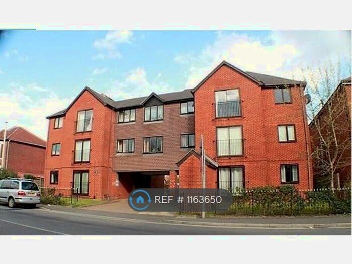 1 Bedroom Flat To Rent In Bullar Road, Southampton, SO18
