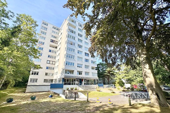 2 Bedroom Apartment For Sale In Manor Road, East Cliff, Bournemouth, BH1