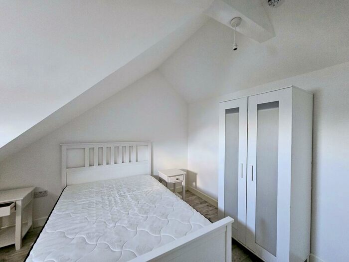 1 Bedroom Flat To Rent In Woolwich Road, SE7