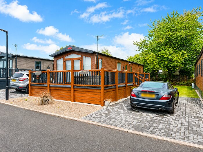 2 Bedroom Park Home For Sale In Abbey Farm, Abbey Lane, Burscough, L40