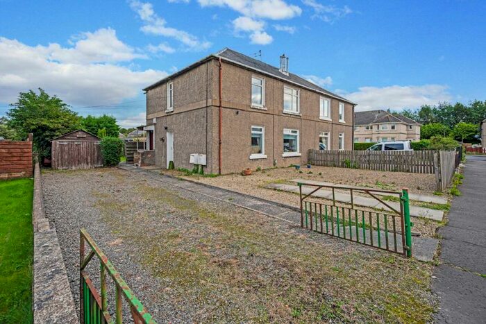 2 Bedroom Flat To Rent In India Drive, Inchinnan, PA4