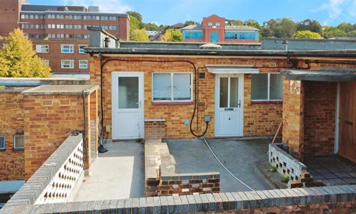 1 Bedroom Apartment For Sale In Bridge Street, Hemel Hempstead, HP1