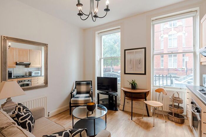 1 Bedroom Flat To Rent In York Street, Marylebone, London, W1H