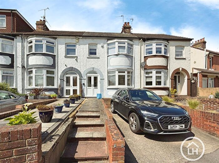 3 Bedroom Terraced House For Sale In Barnsole Road, Gillingham, ME7