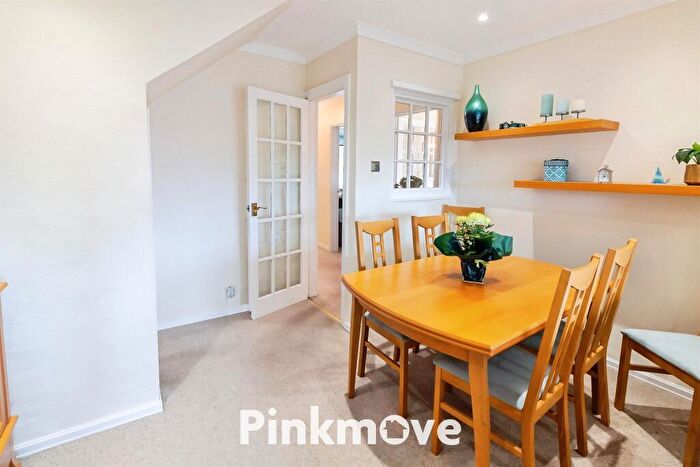 3 Bedroom Detached House For Sale In Arlington Close, Newport, NP20