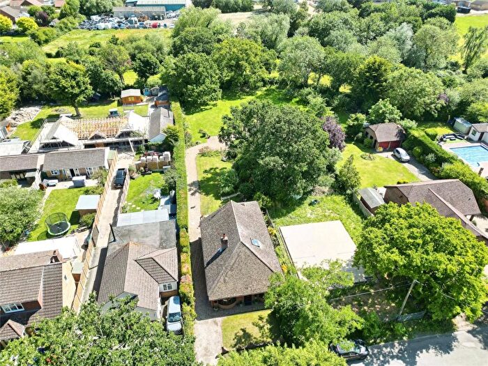5 Bedroom Bungalow For Sale In Branksome Avenue, Wickford, Essex, SS12