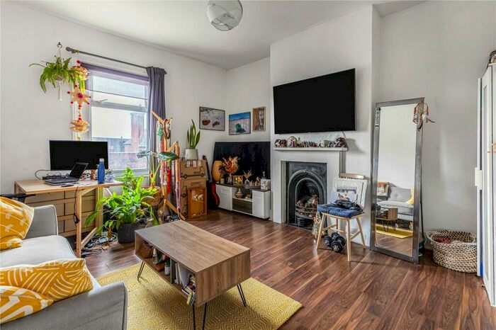 1 Bedroom Apartment To Rent In High Road Leytonstone, London, E11