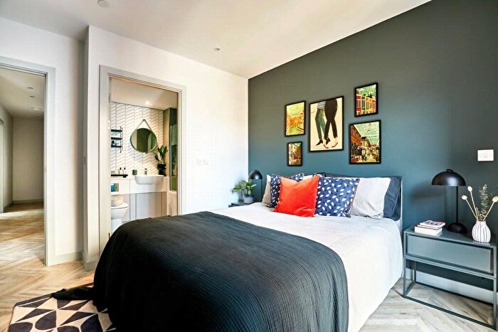 2 Bedroom Flat To Rent In Lower Marsh, London, SE1