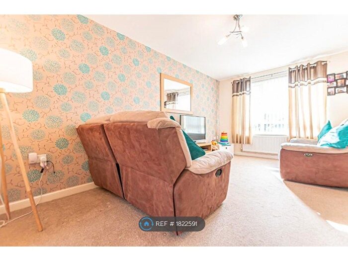 3 Bedroom Semi-Detached House To Rent In Moran Drive, Great Sankey, Warrington, WA5