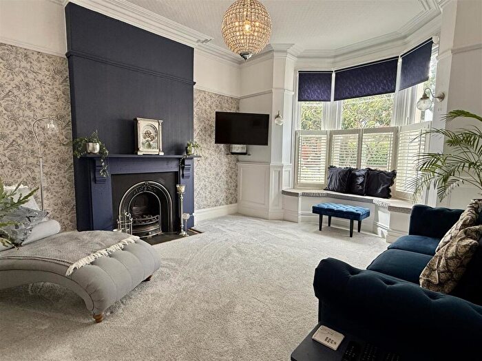 5 Bedroom Semi-Detached House For Sale In St. Andrews Road South, Lytham St Annes, FY8