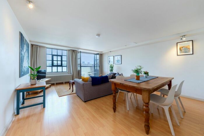 1 Bedroom Flat To Rent In Merchant Court, Wapping Wall, E1W