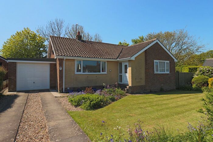 3 Bedroom Detached Bungalow For Sale In Midhope Way, Filey, YO14