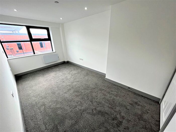 1 Bedroom Flat To Rent In Union Street, Wakefield, WF1