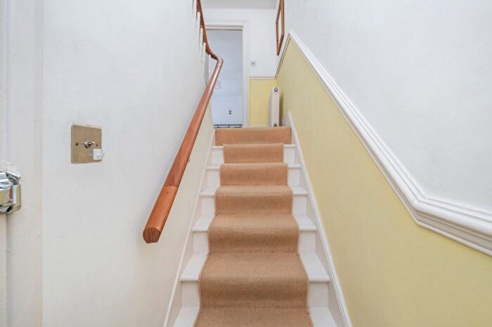 1 Bedroom Flat For Sale In Haverstock Hill, Belsize Park, NW3
