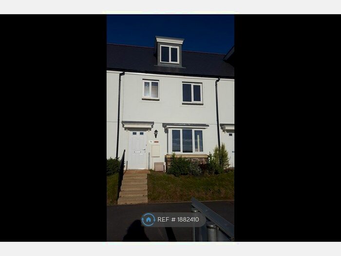 3 Bedroom Terraced House To Rent In Laroche Walk, Bodmin, PL31