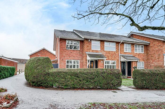 4 Bedroom End Terrace House For Sale In Appenine Way, Leighton Buzzard, LU7