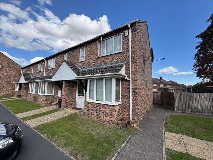 3 Bedroom End Of Terrace House For Sale In Barge Close, Spalding, PE11