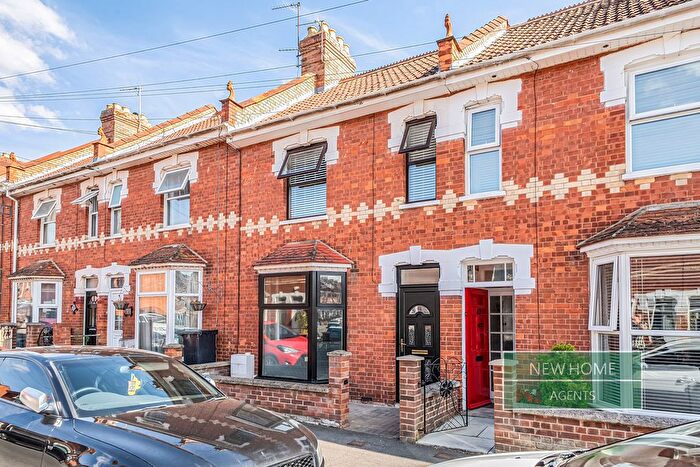 3 Bedroom Terraced House For Sale In Halesleigh Road, Bridgwater, TA6